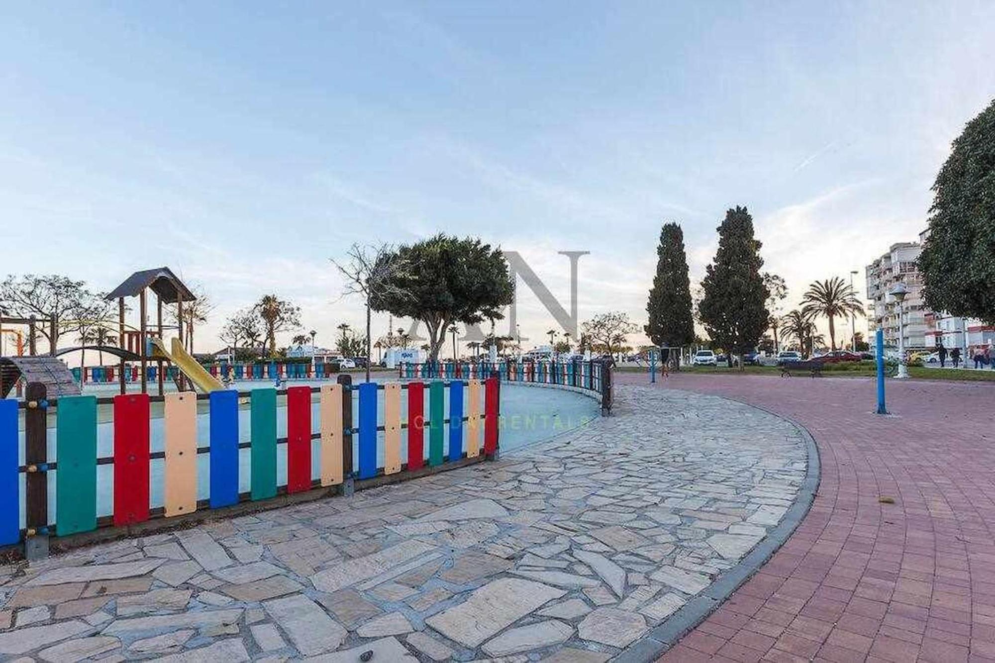 A&N Copacavana Torre Del Mar Luaran gambar